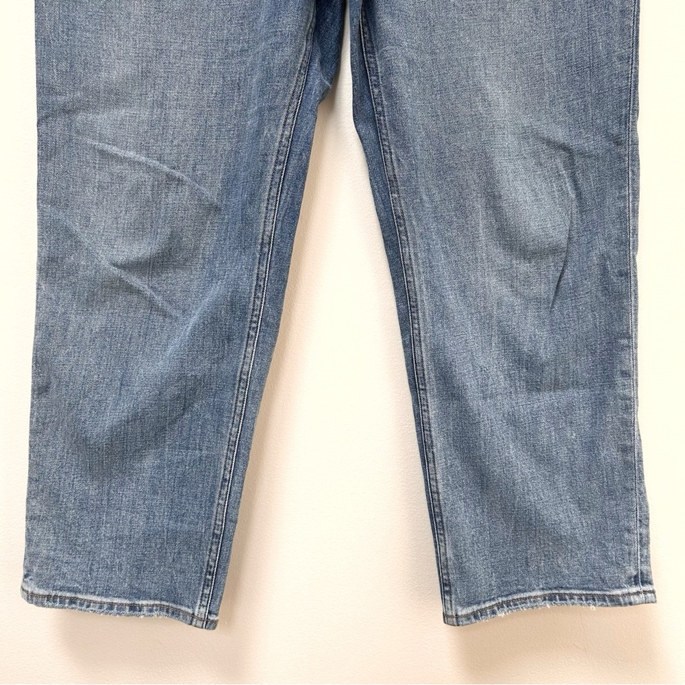 Abercrombie & Fitch Ankle Straight Ultra High Rise Medium Wash size 32 / 14 - Picture 5 of 14